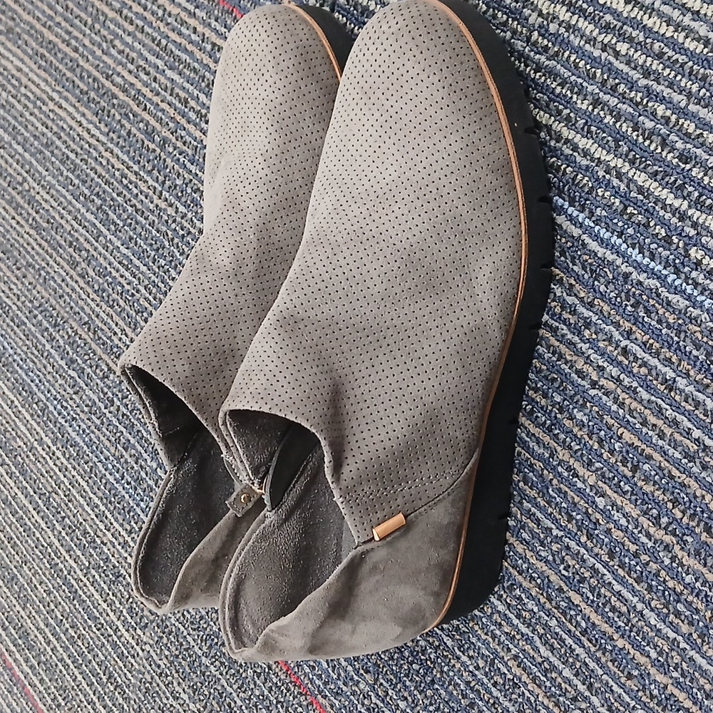New Dr. Scholl's Whoa slip-on wedge loafer in grey microsuede. SIZE 9 - Picture 2 of 9